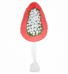 Beyaz yapay gerbera ile hazırlanmış tek katlı açılış ve düğün çiçeği.